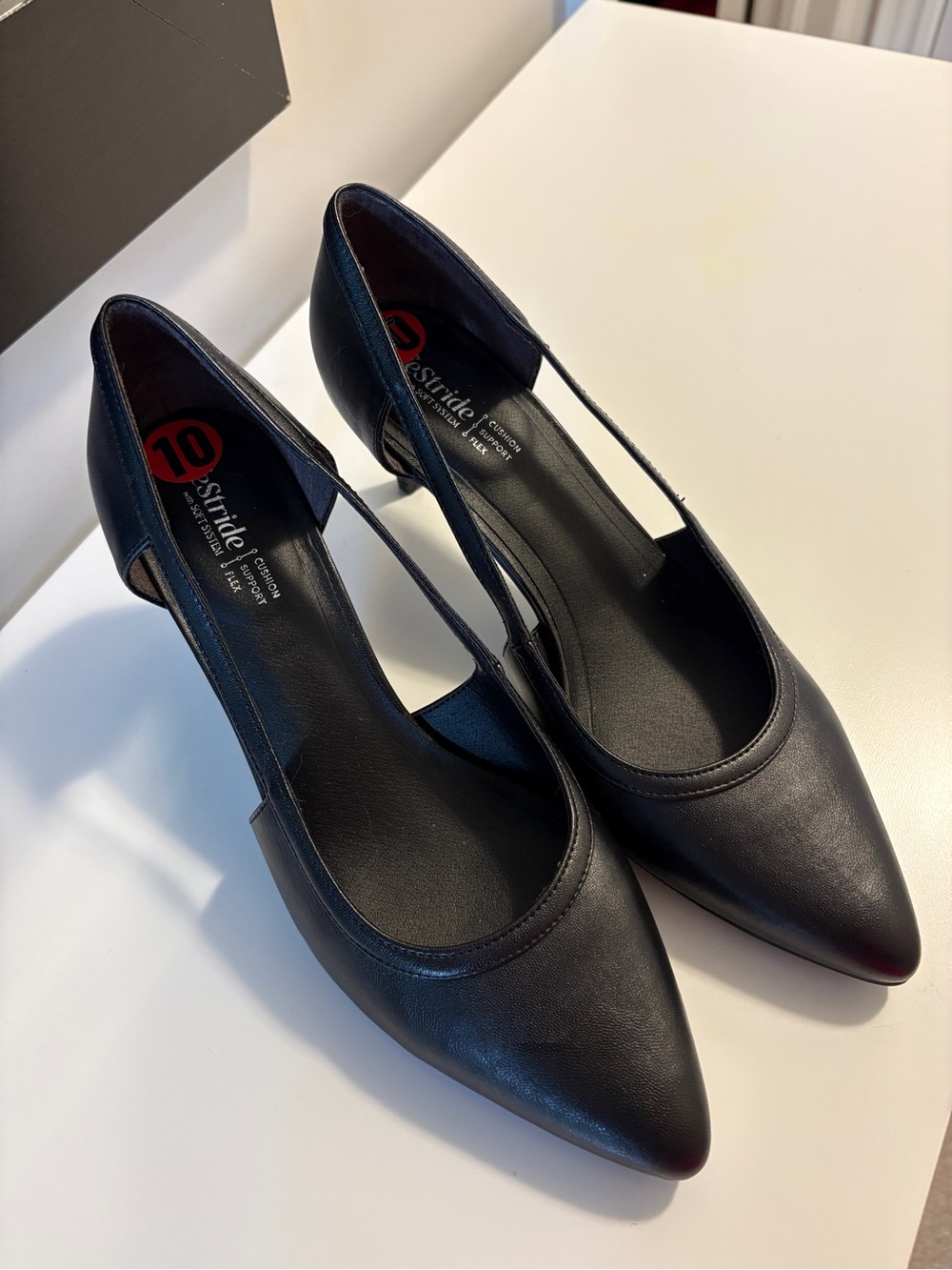 Stride Rite Women’s Black Pointed-Toe Cutout Pumps